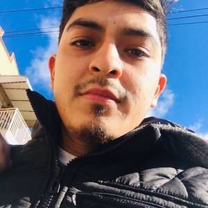 Meet your Posher, Javier